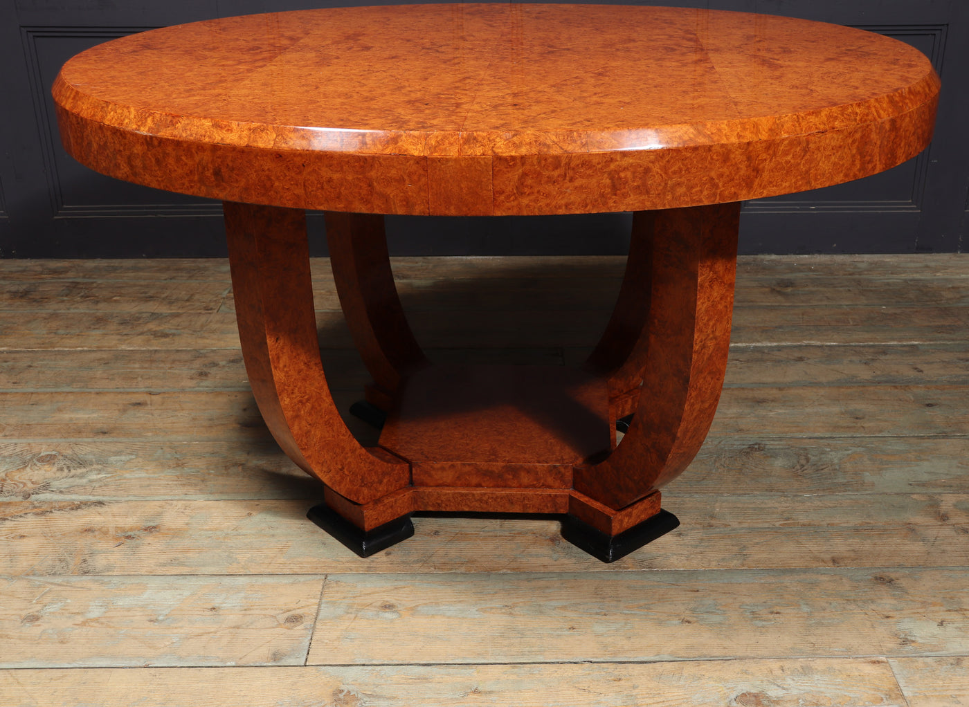 French Art Deco Dining Table in Amboyna