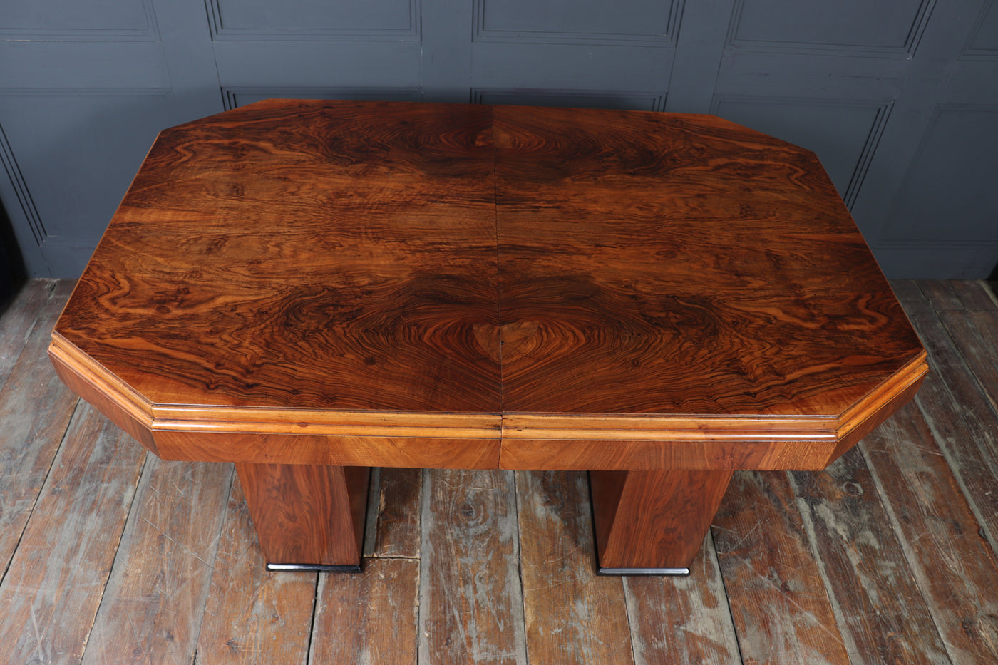 English Art Deco Walnut Extending Dining Table