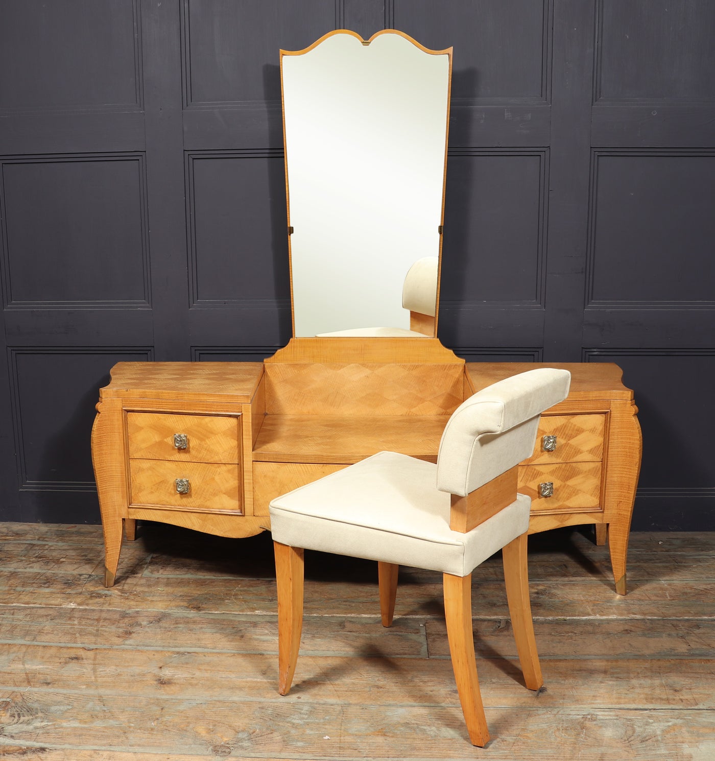  Art Deco Dressing Table and Stool  room