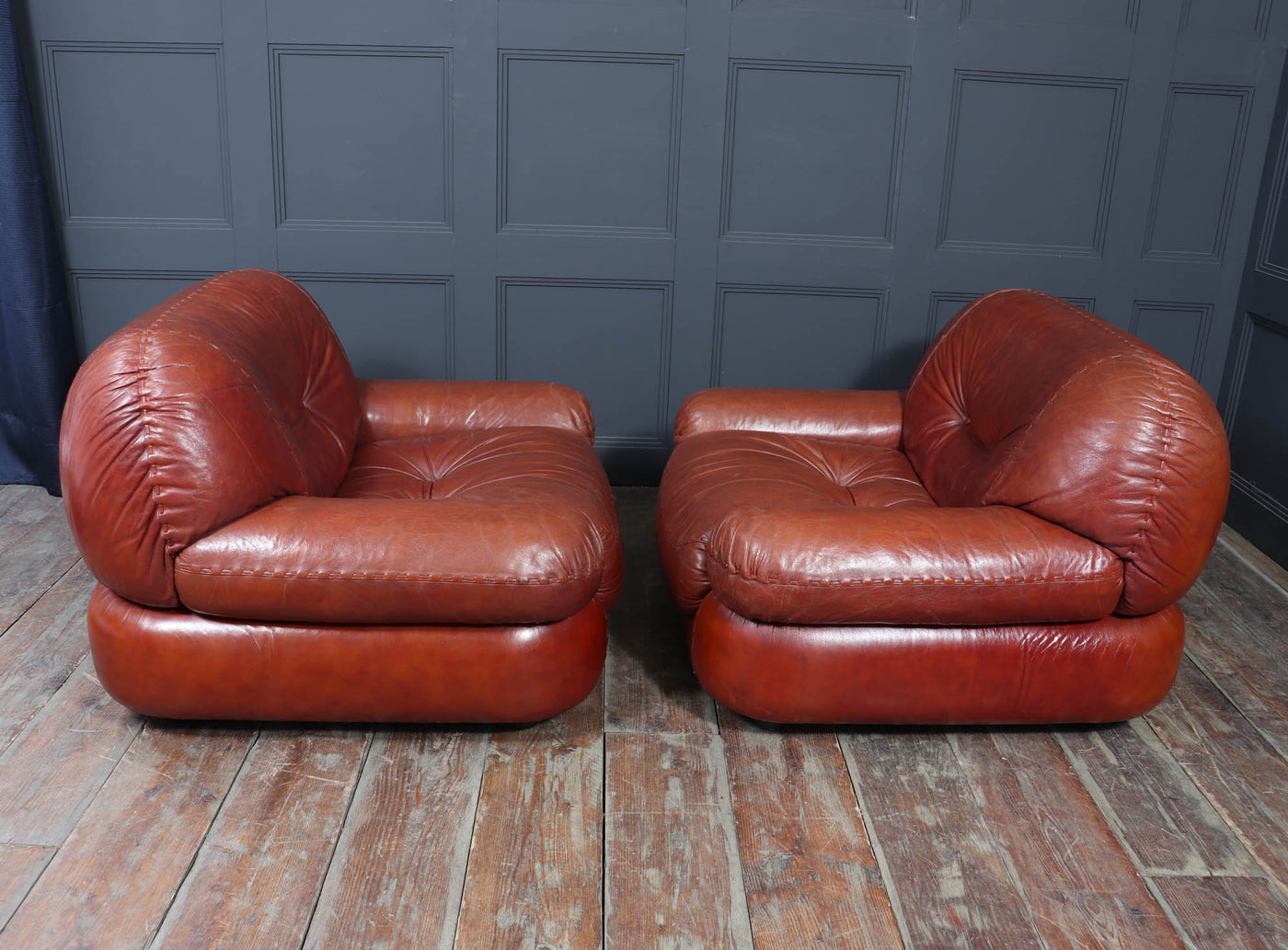 Pair of Lounge Chairs in Leather by Sapporo for Mobil Girgi, Italy 1970