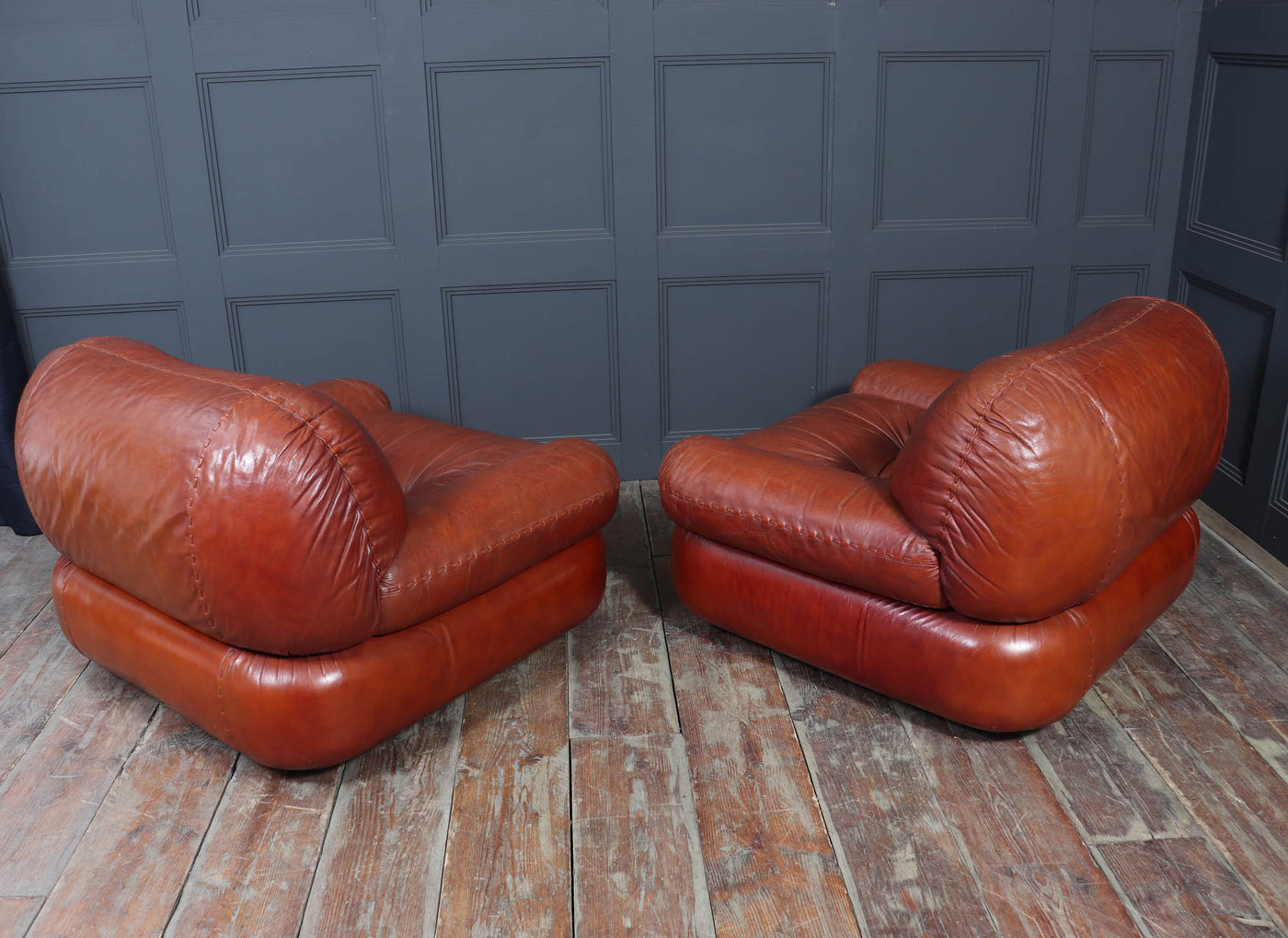 Pair of Lounge Chairs in Leather by Sapporo for Mobil Girgi, Italy 1970