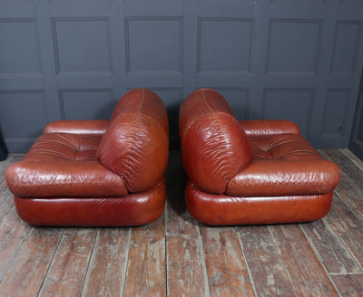 Pair of Lounge Chairs in Leather by Sapporo for Mobil Girgi, Italy 1970