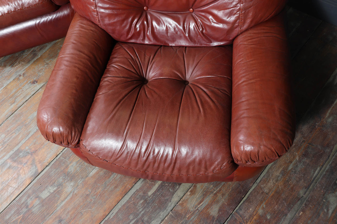 Pair of Lounge Chairs in Leather by Sapporo for Mobil Girgi, Italy 1970