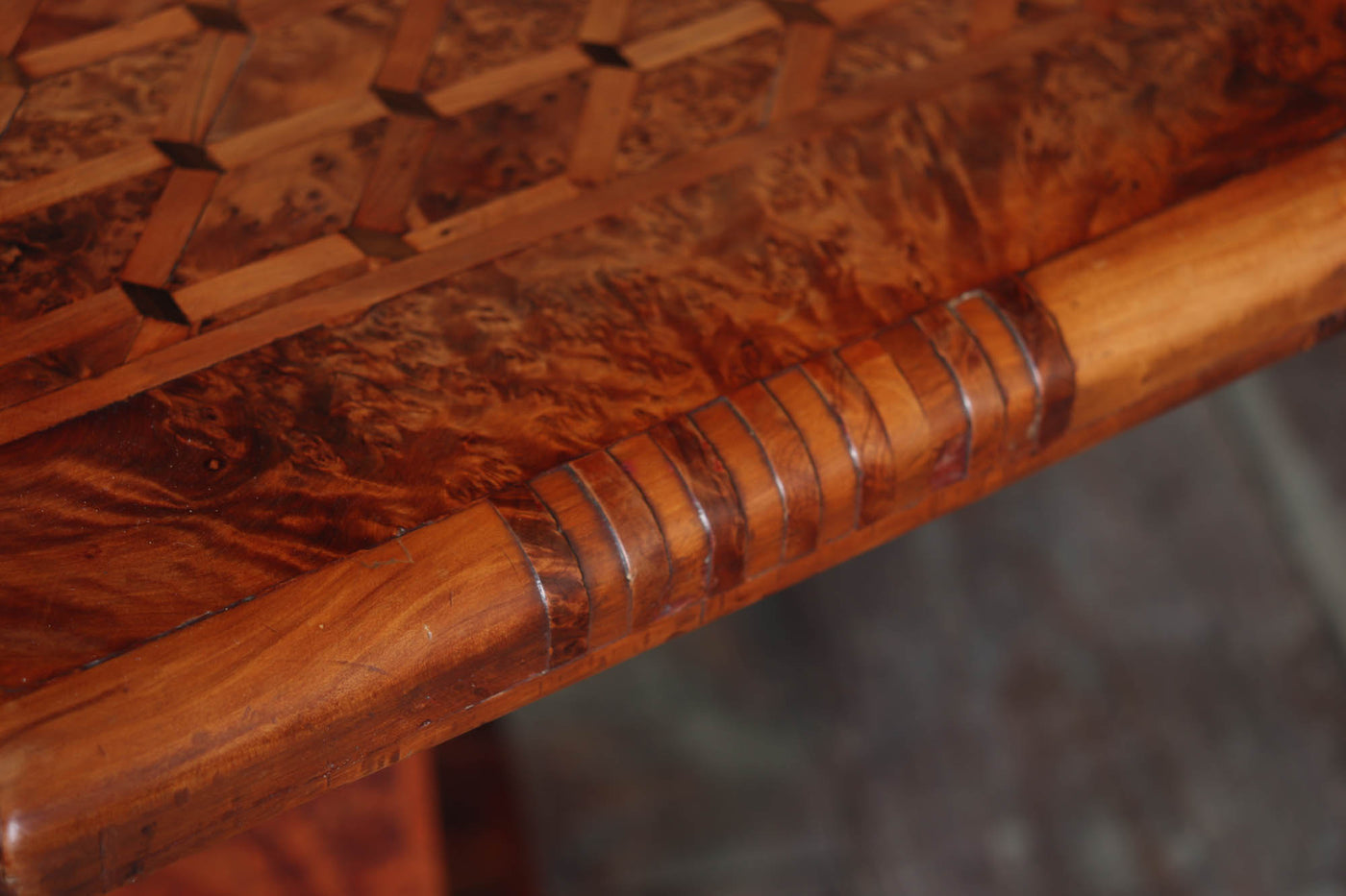 French Occasional pedestal table in burr elm