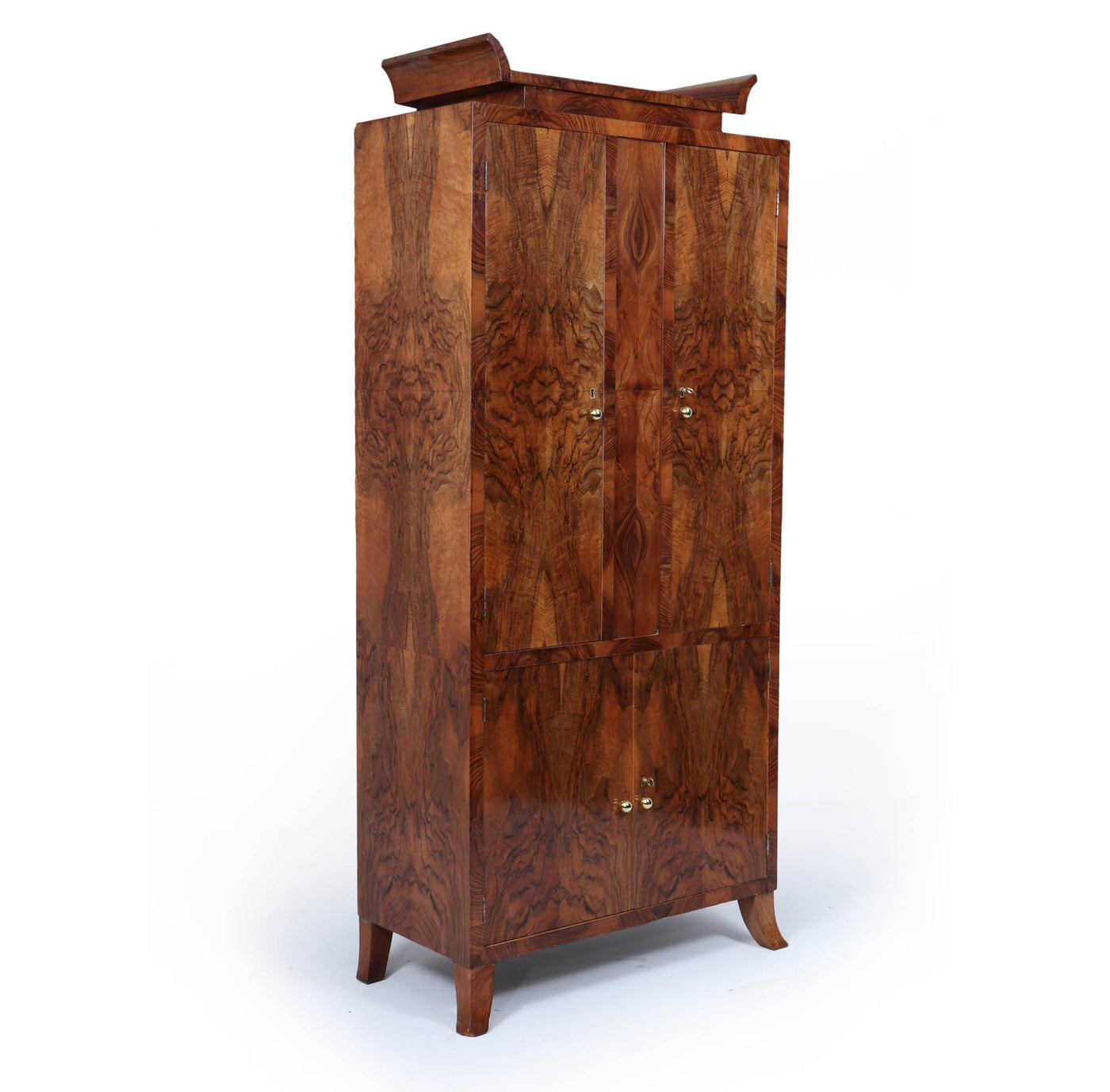 Italian Art Deco Cabinet in Walnut