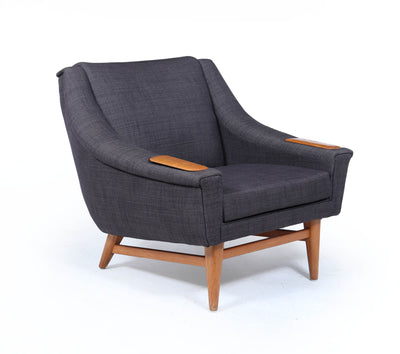 Mid-Century Modern Danish Armchair with oak Arm Rests, c. 1960s