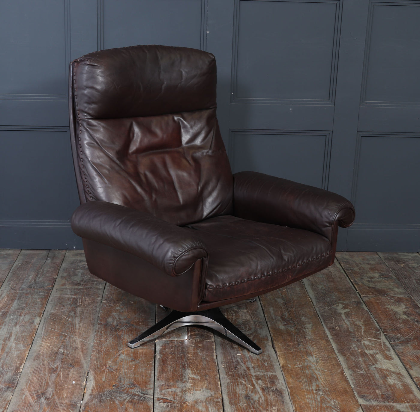 De Sede DS-31 Armchair and Footstool in Leather, Switzerland, c.1970s