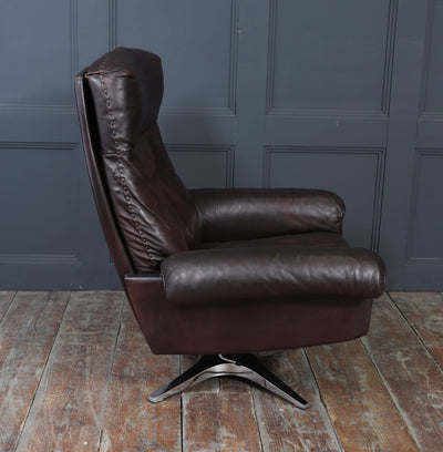 De Sede DS-31 Armchair and Footstool in Leather, Switzerland, c.1970s