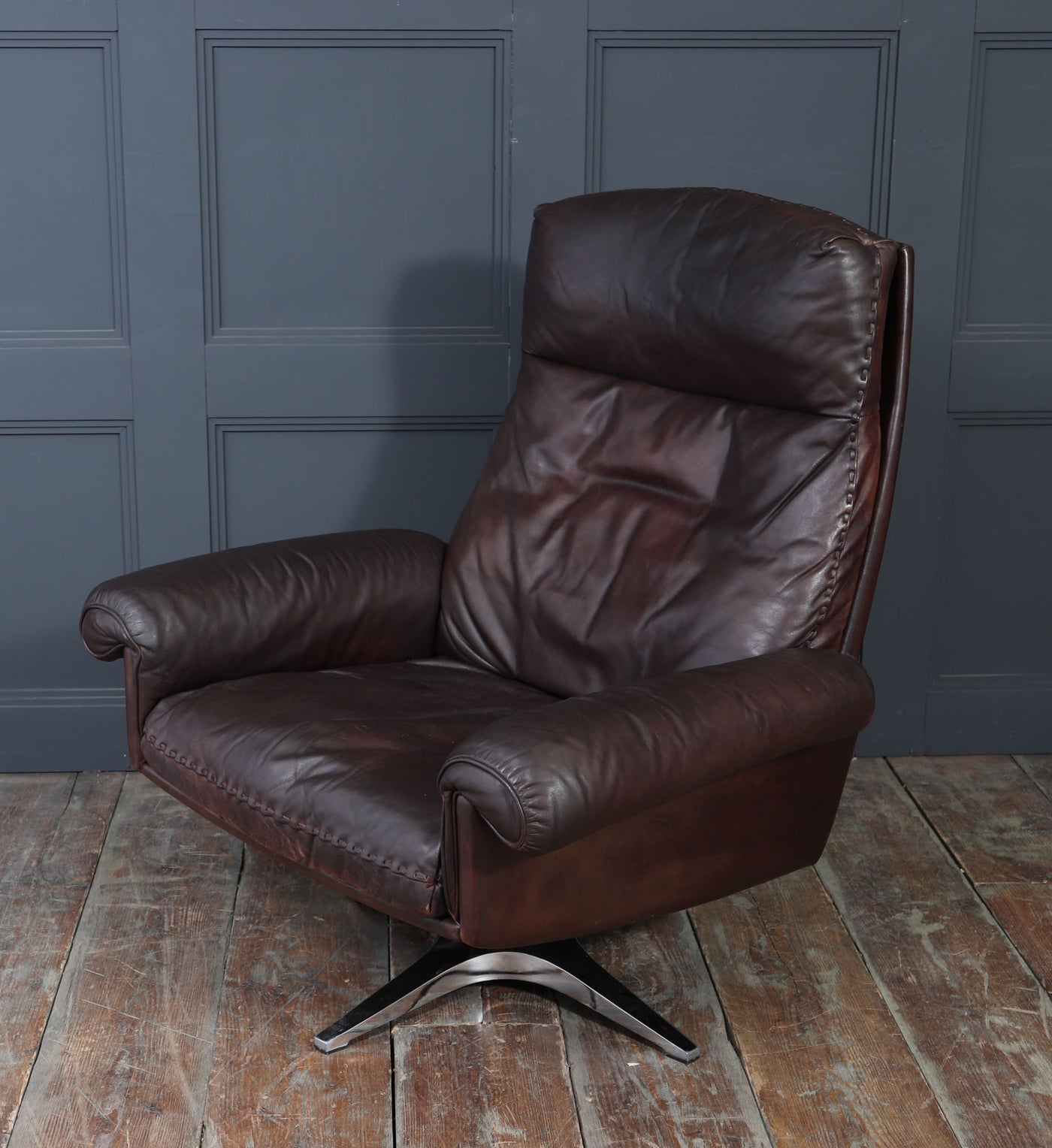 De Sede DS-31 Armchair and Footstool in Leather, Switzerland, c.1970s
