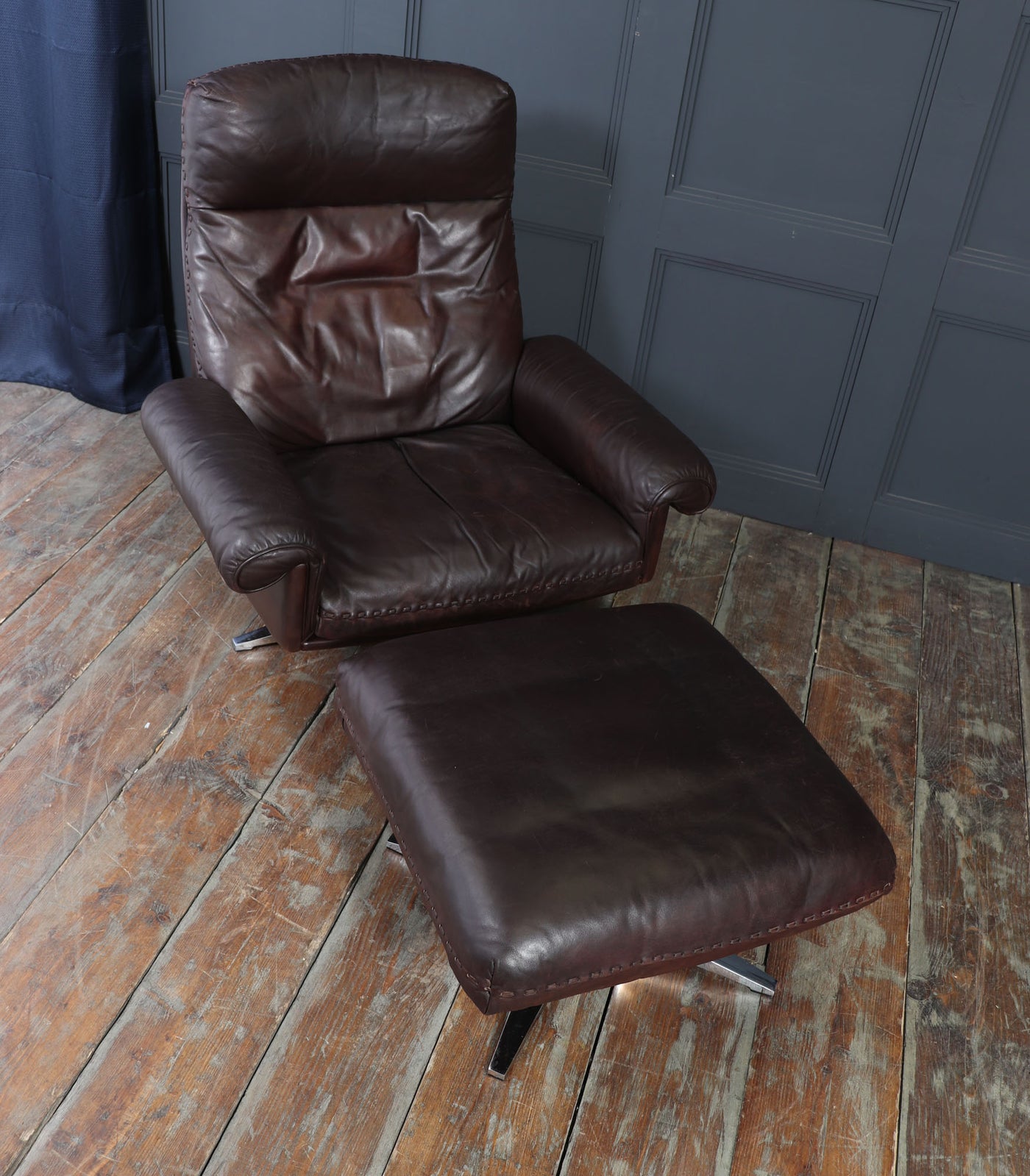 De Sede DS-31 Armchair and Footstool in Leather, Switzerland, c.1970s