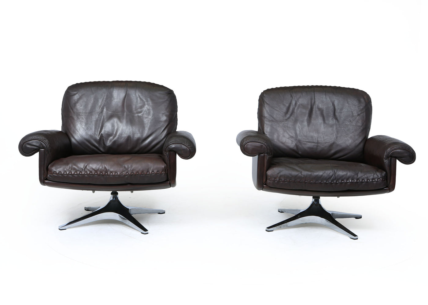 Pair of De Sede DS-31 Swivel Armchairs in Leather, Switzerland, c.1970s