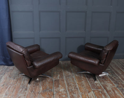 Pair of De Sede DS-31 Swivel Armchairs in Leather, Switzerland, c.1970s