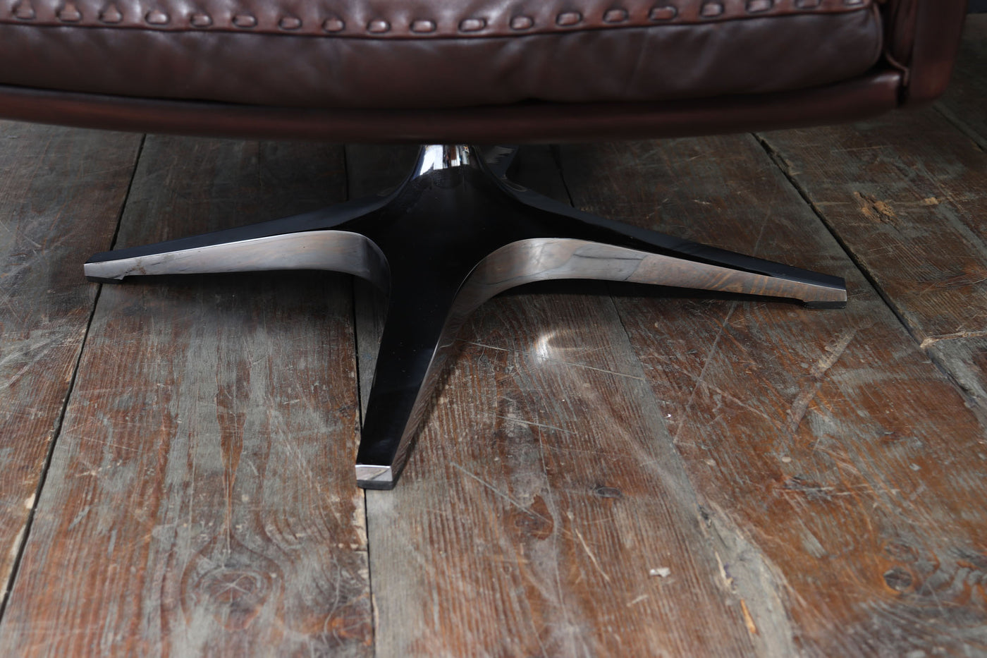 Pair of De Sede DS-31 Swivel Armchairs in Leather, Switzerland, c.1970s