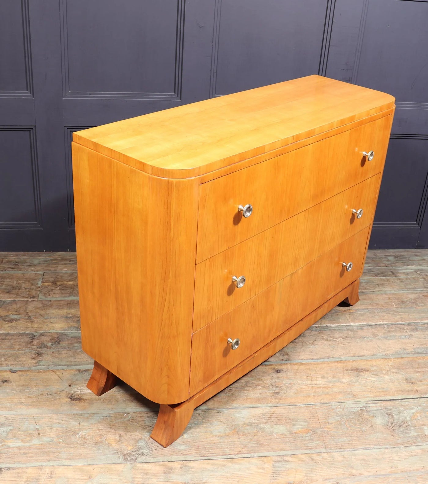 Art Deco chest of Drawers in Cherry