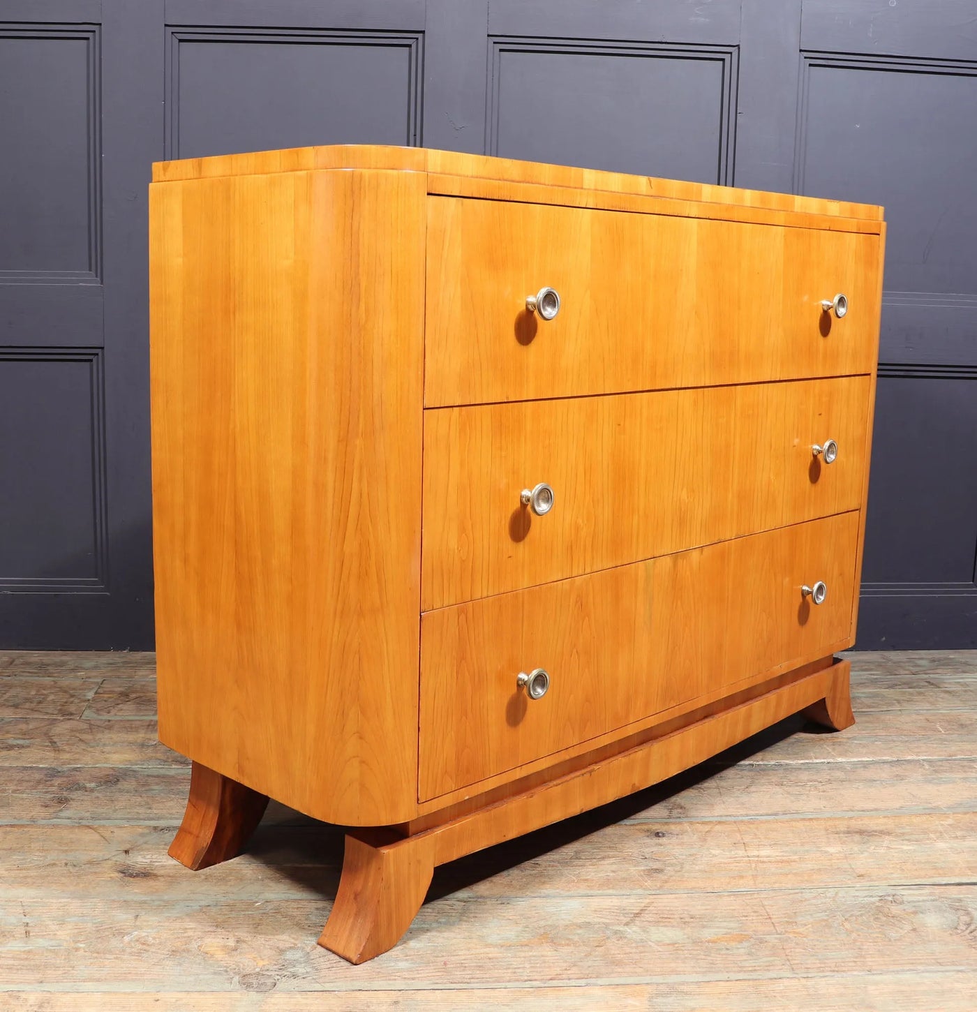 Art Deco chest of Drawers in Cherry