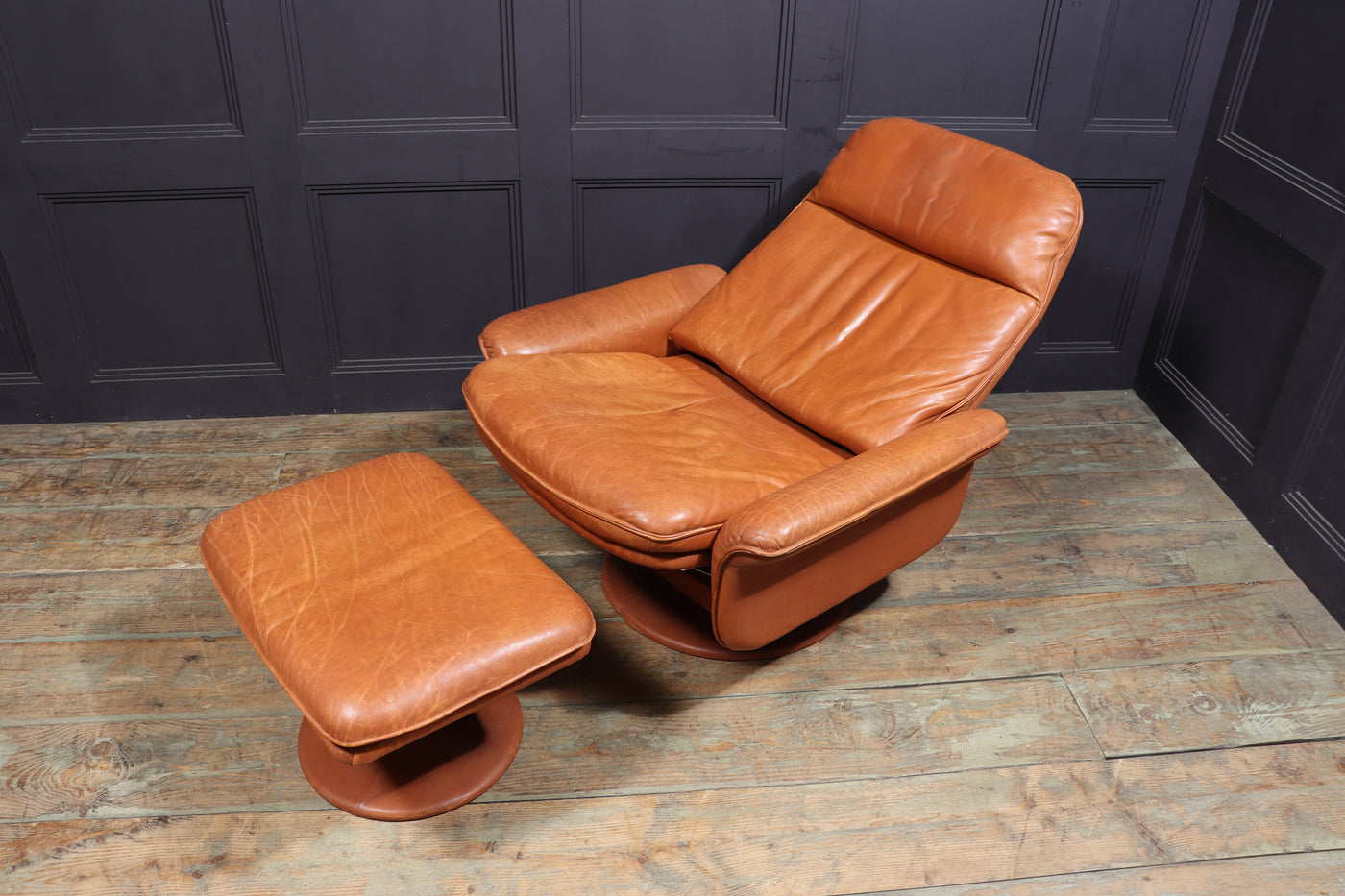 Mid Century DS50 reclining Swivel Chair and Stool by De Sede