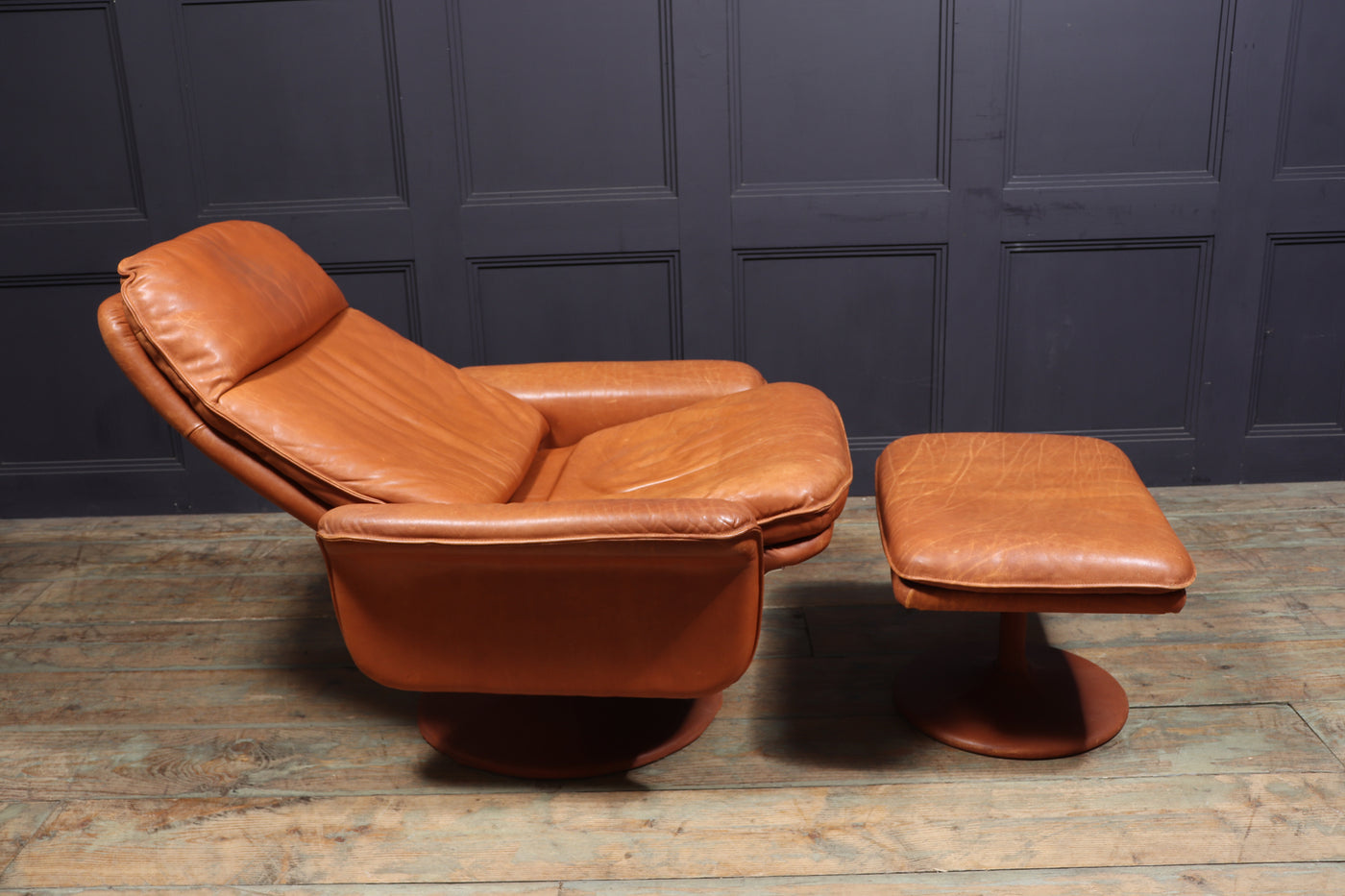 Mid Century DS50 reclining Swivel Chair and Stool by De Sede