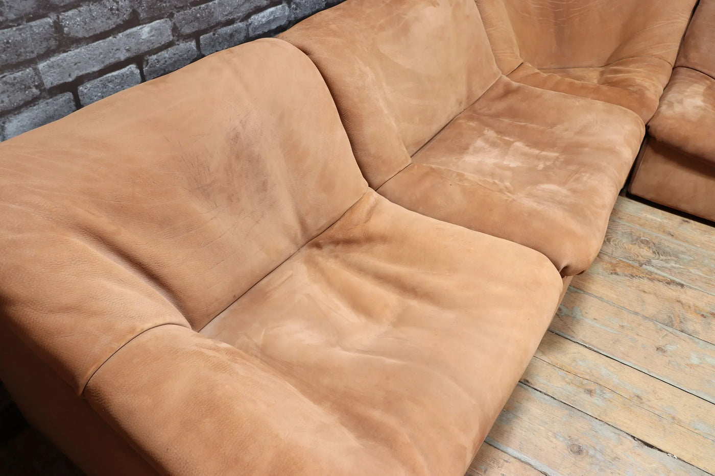 Mid Century DS46 Modular sofa in Bull Neck Nubuck by De Sede