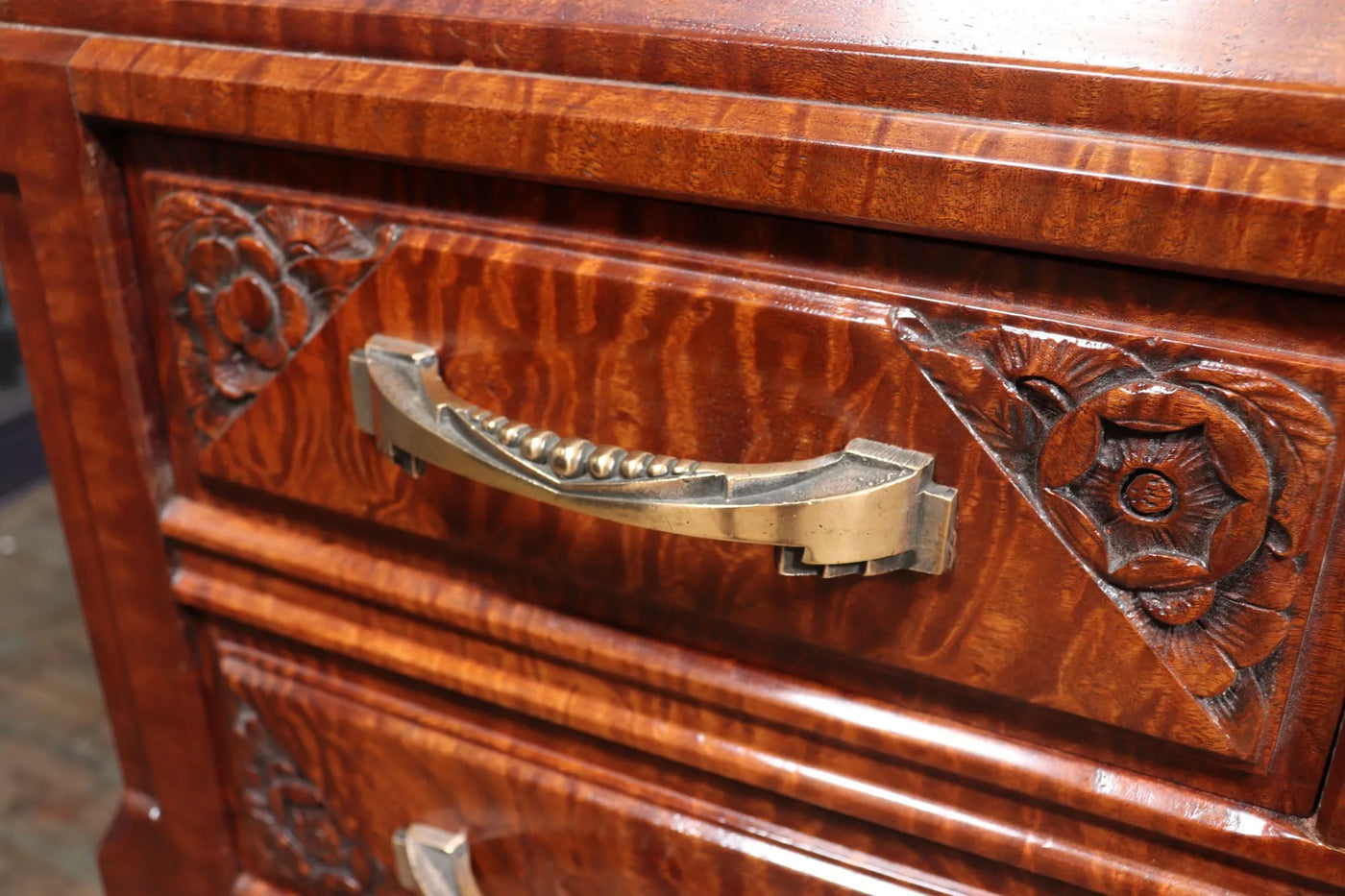 French Art Deco Desk in Pomelle Sapele