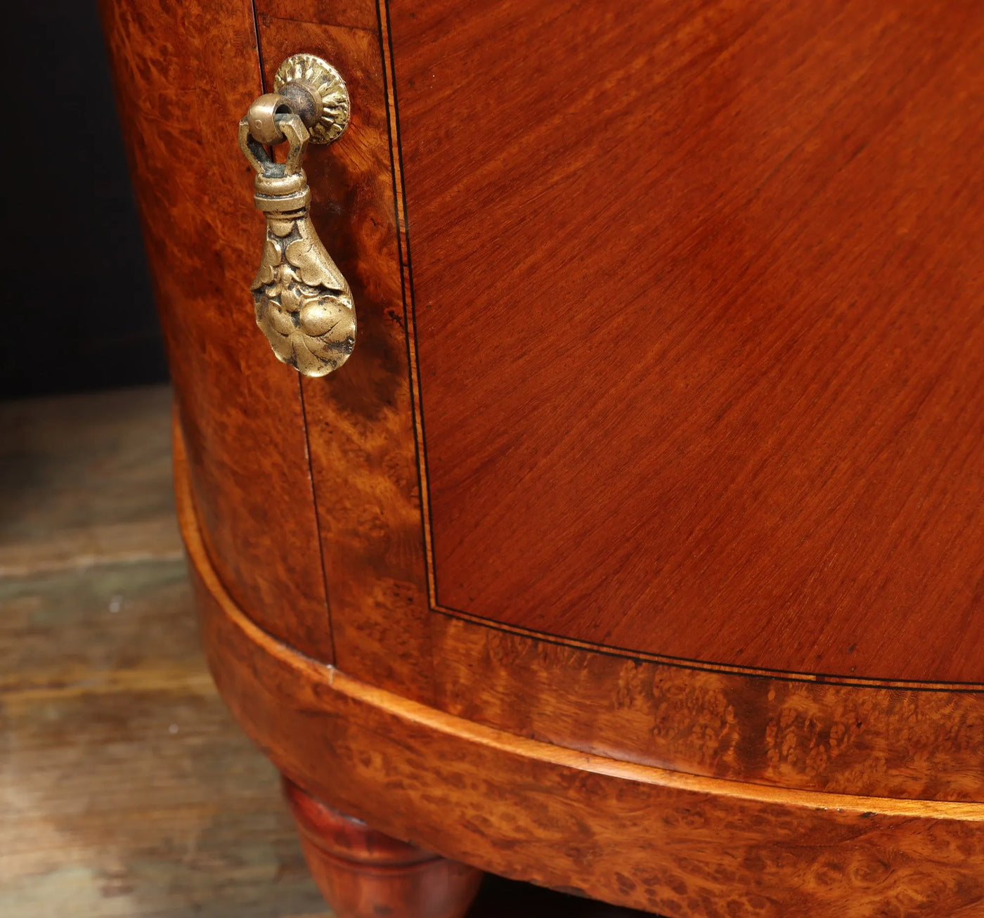 Pair of Art Nouveau Bedside Cabinets in Amboyna c1900