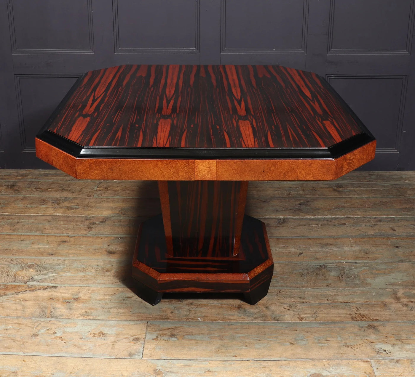 French Art Deco Dining Table in Macassar Ebony and Amboyna