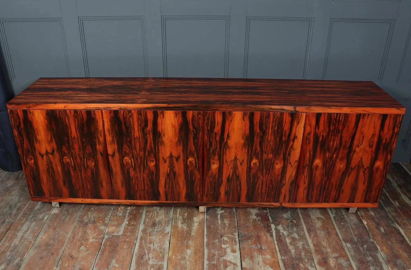 Large Mid Century Sideboard in Rosewood