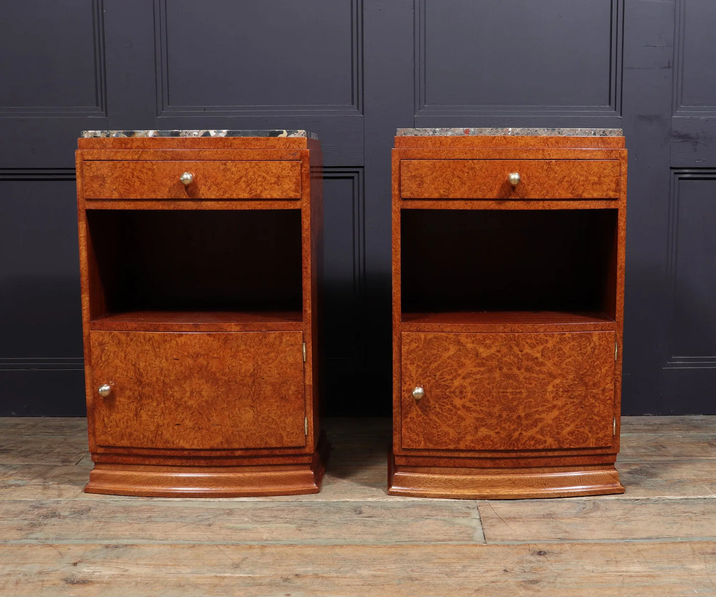 Pair of Art Deco Bedside Cabinets in Amboyna