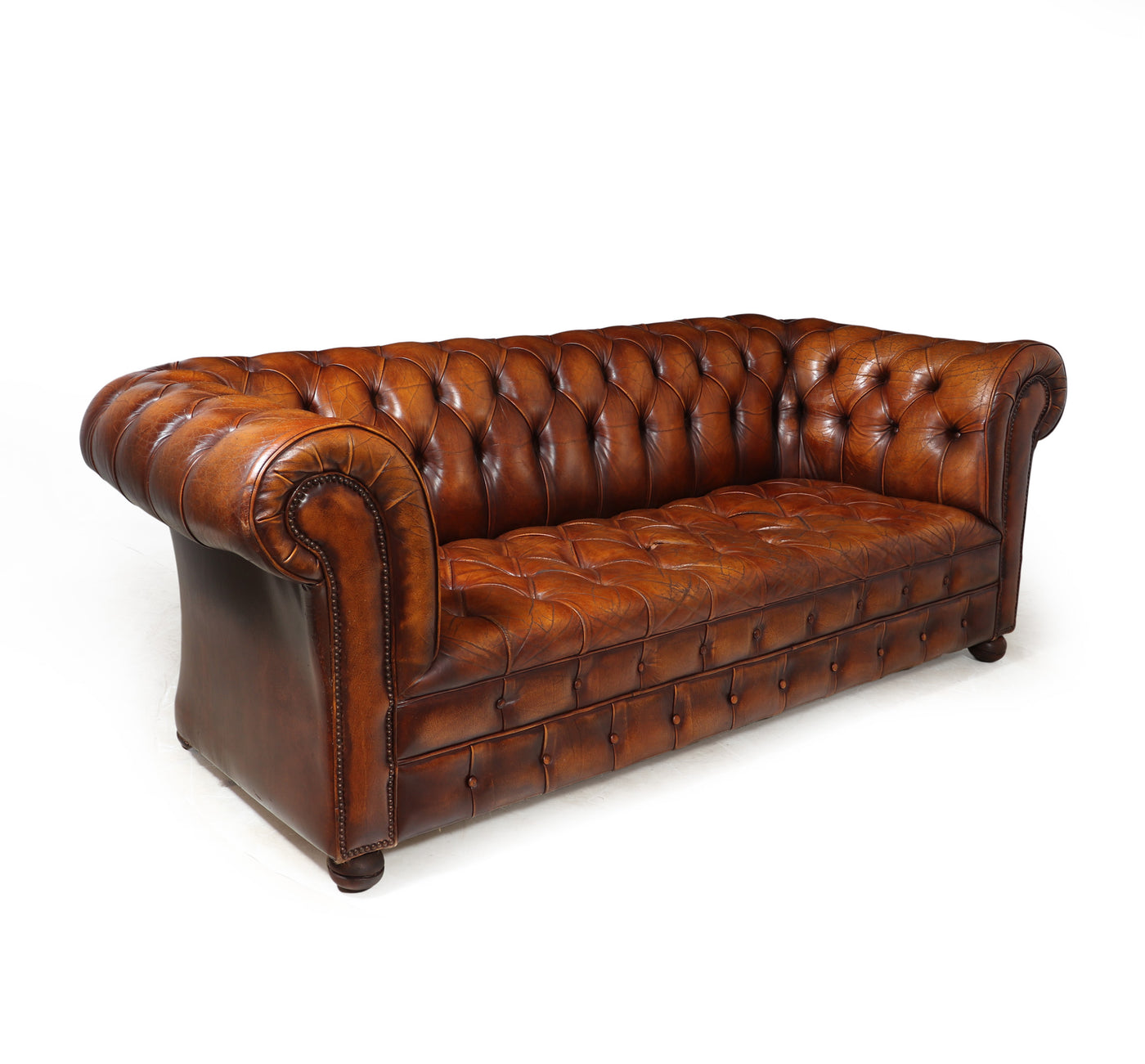 Vintage Leather Buttoned Chesterfield Sofa side