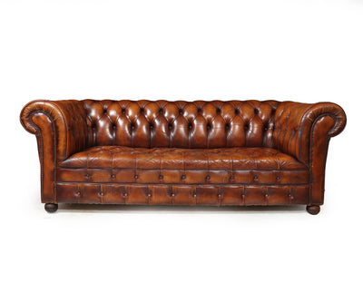 Vintage Leather Buttoned Chesterfield Sofafront