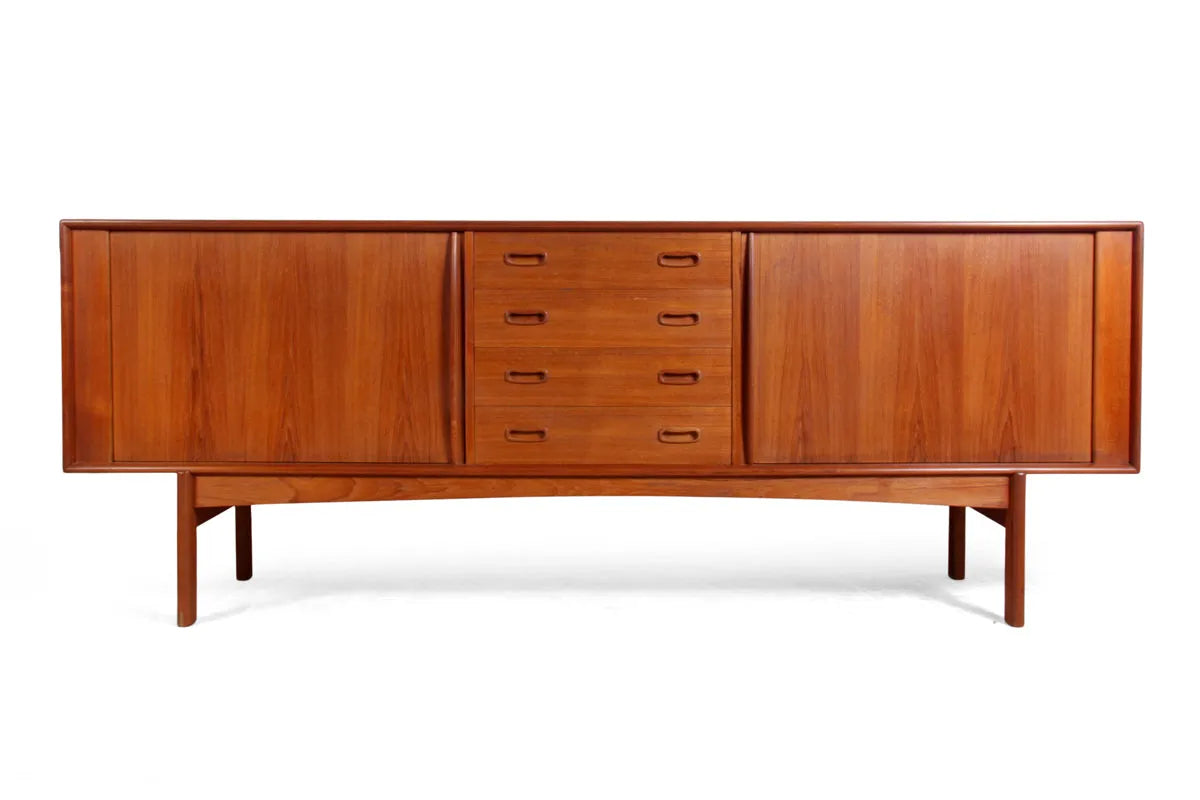 Retro Sideboard in Teak