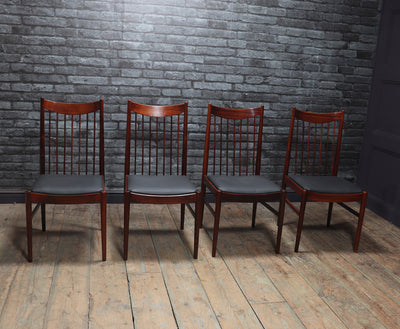 Mid Century Danish Dining Chairs model 422 by Arne Vodder  room