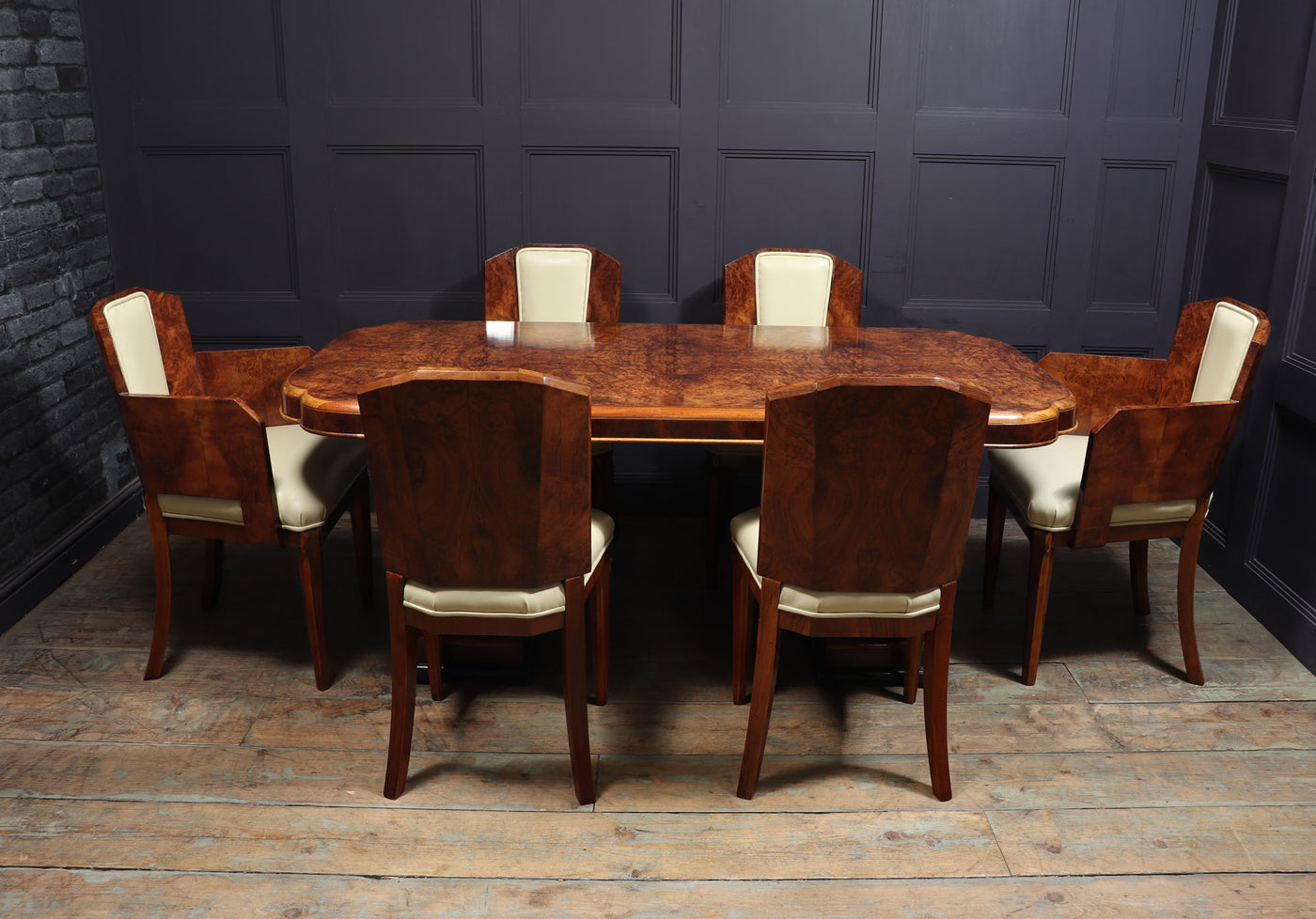 Art Deco Dining Table and Chairs by Hille