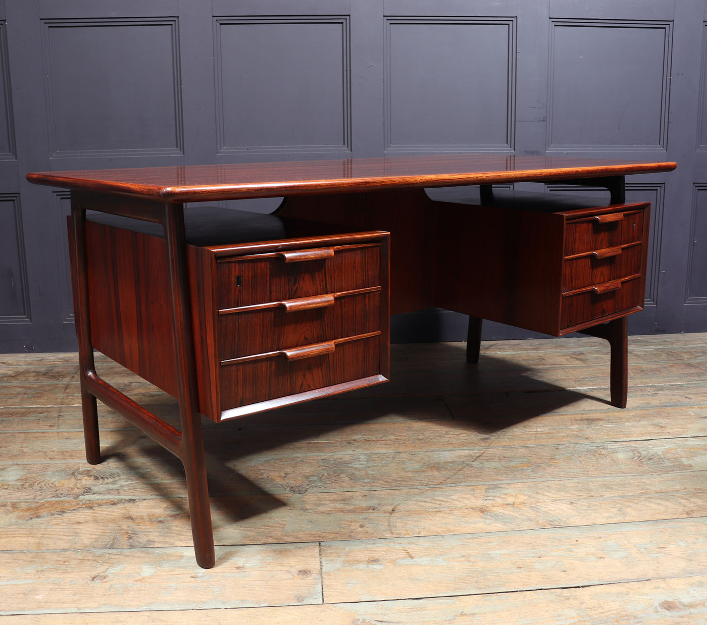 Danish Mid century Desk model 75 by Oman Jun