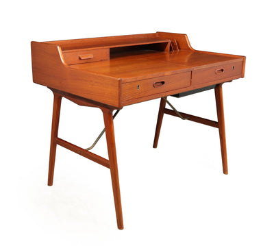 Teak Desk by Arne Wahl Iverson - Model 65 side