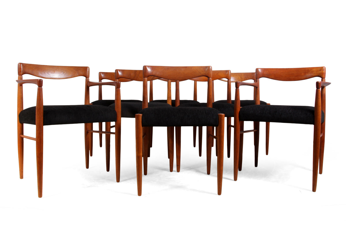 Set of 8 Teak dining Chairs by H W Klien for Bramin