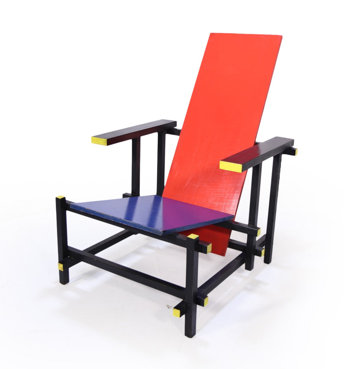 The Red Blue Chair by Gerrit Rietveld c1970 side