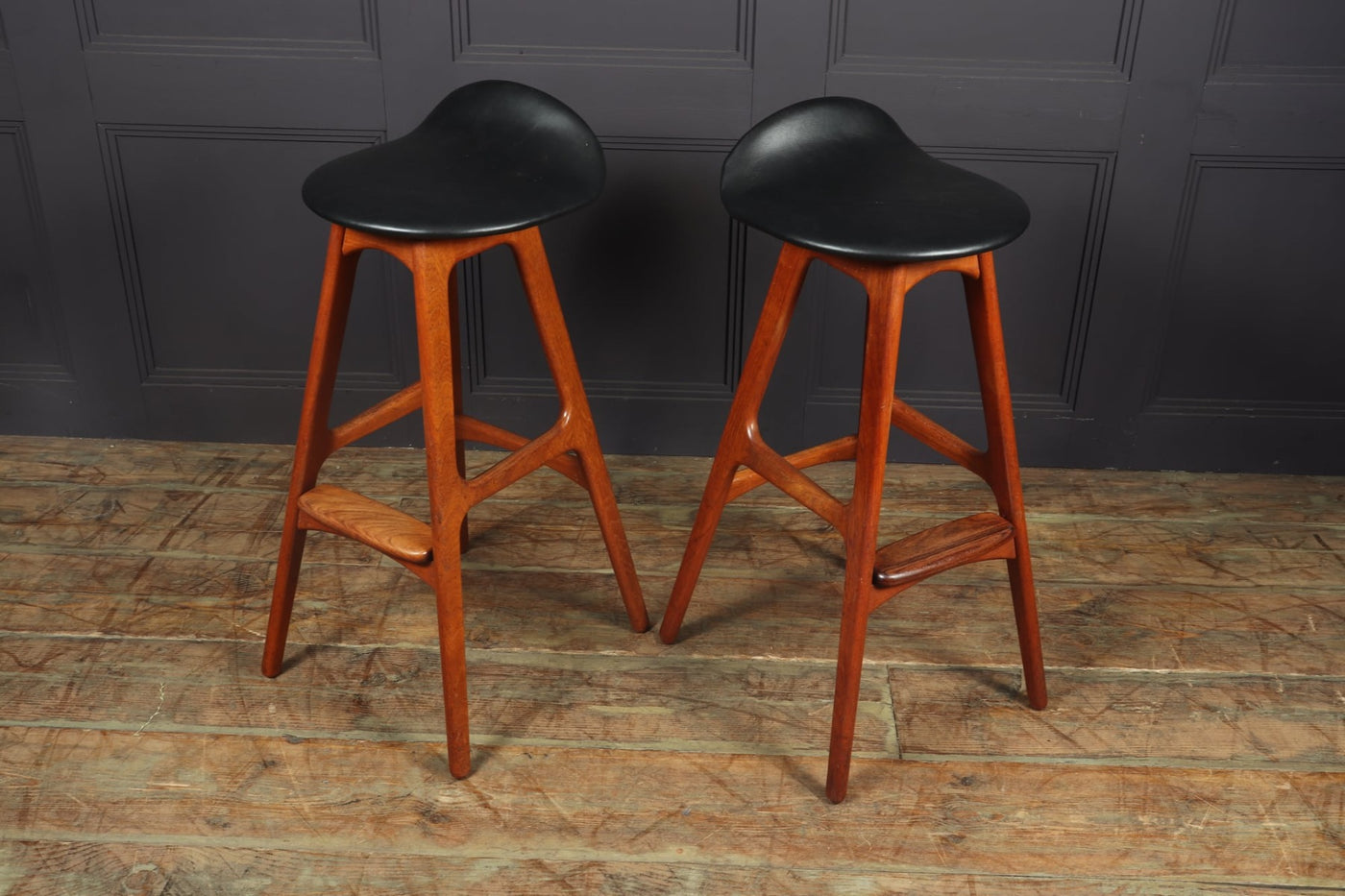 Teak stools OD61 By Eric Buck top