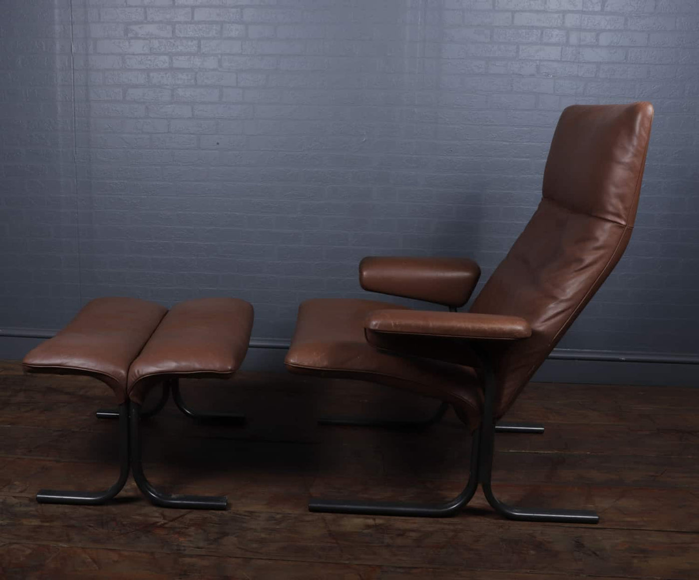 De Sede Lounge Chair and Footstool Set Model DS 2030 c1980s